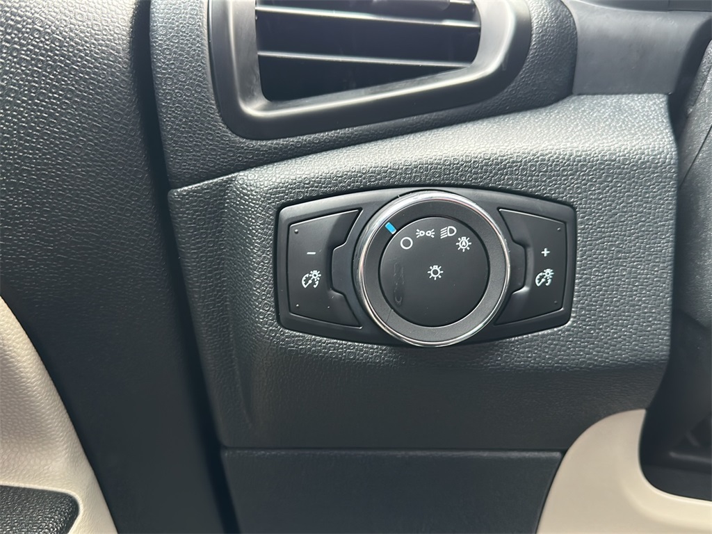 2022 Ford EcoSport S photo 18