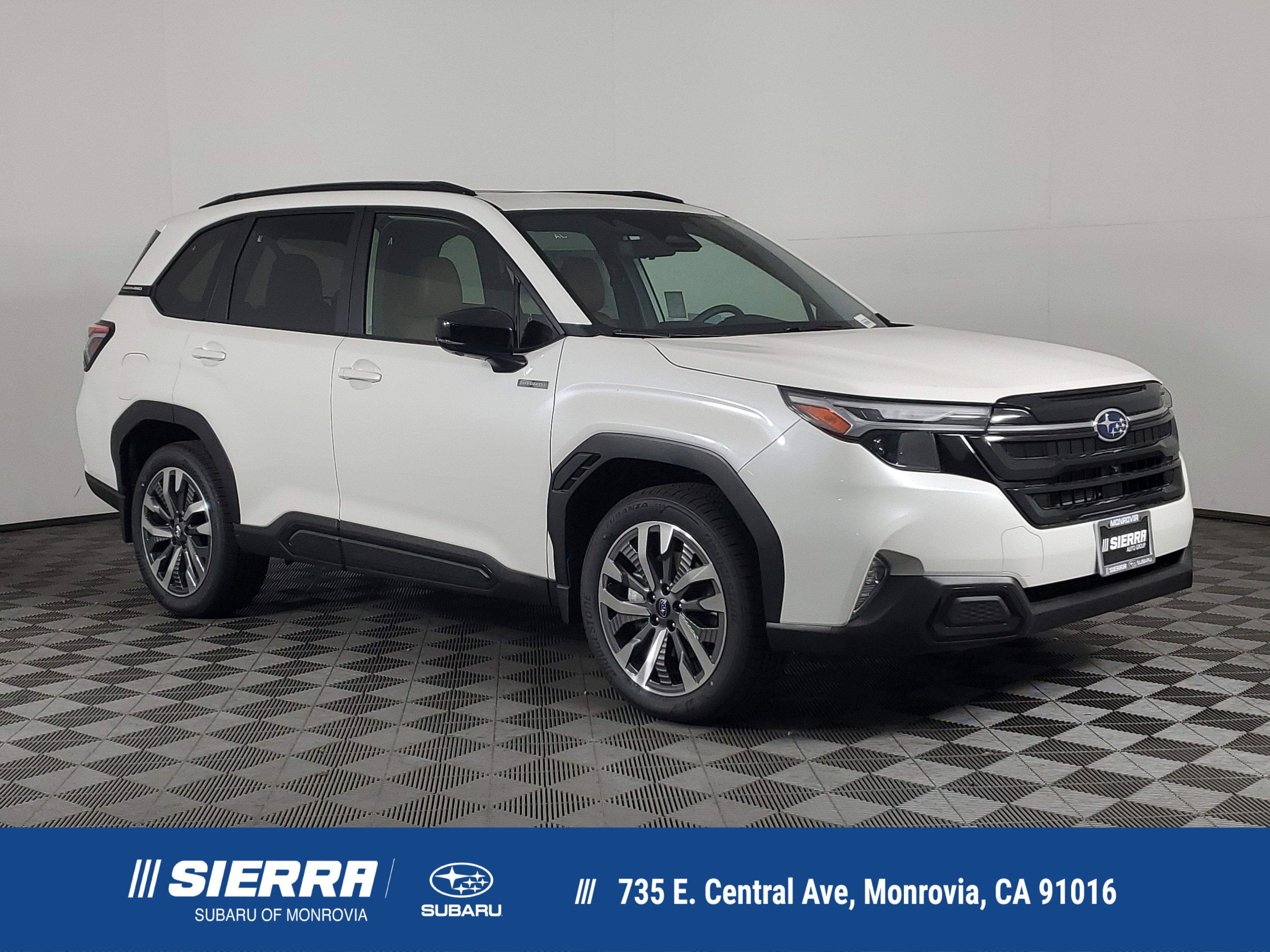 2025 Subaru Forester Touring's photo