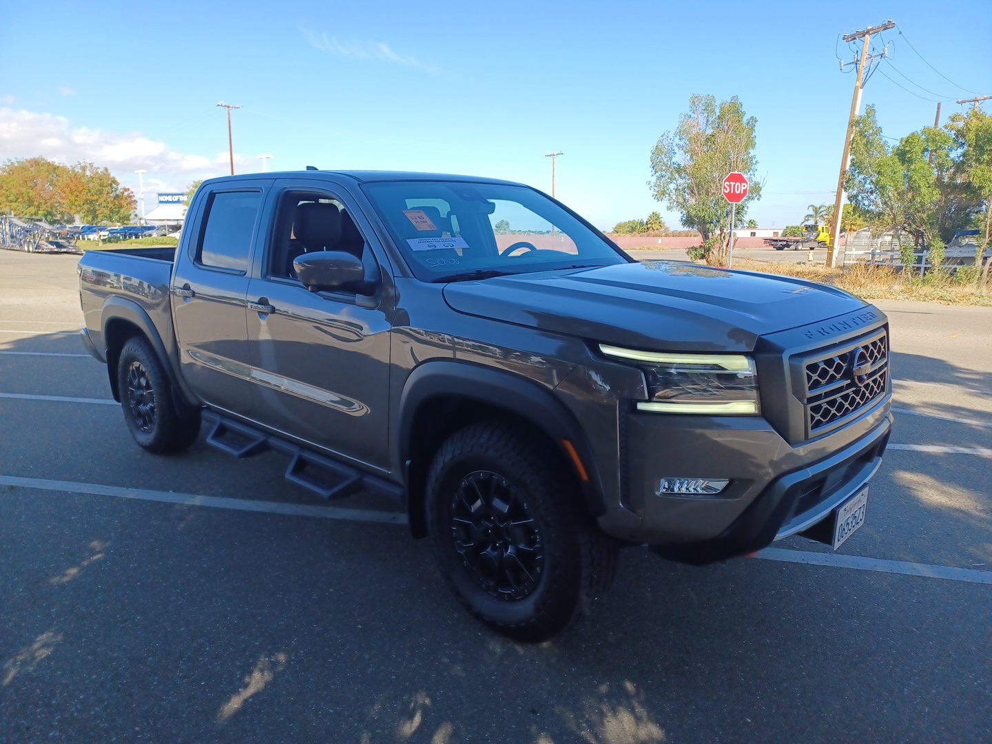2024 Nissan Frontier PRO-4X photo 2