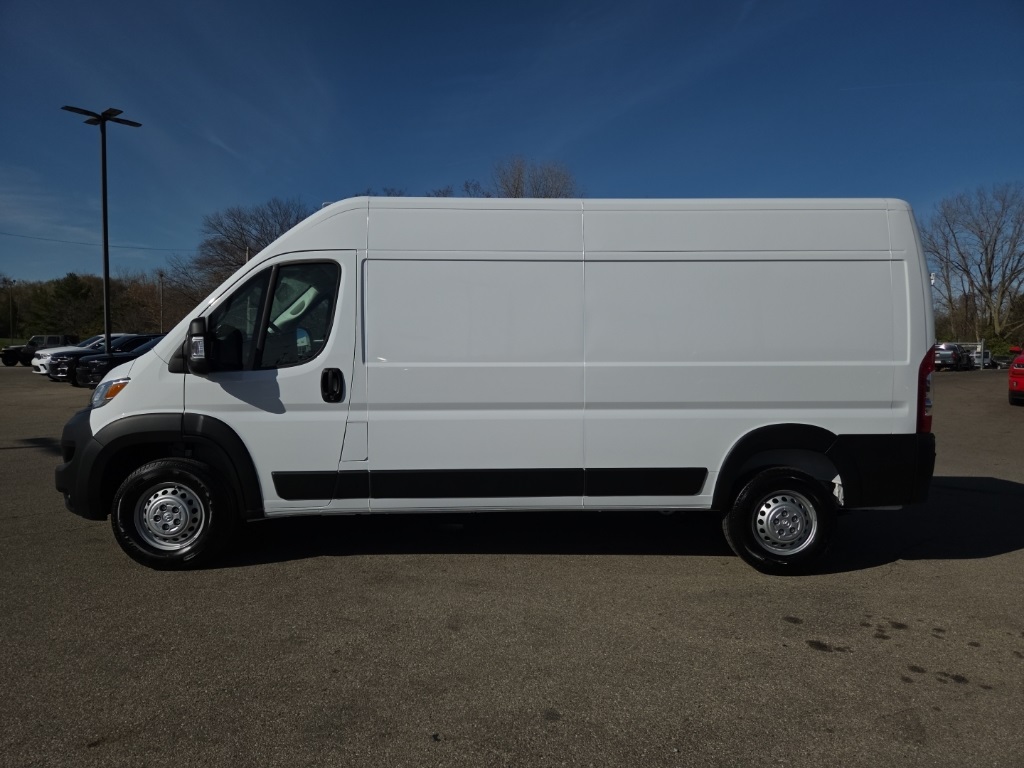 2026 Ram ProMaster 3500 Cargo Van photo 4