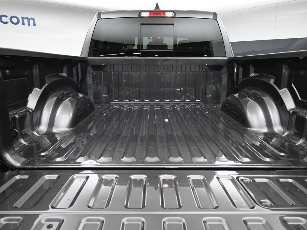 2026 Ram 1500 Laramie photo 8