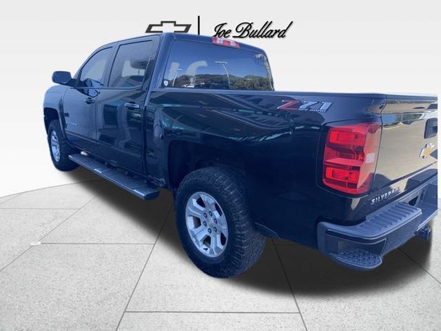 2018 Chevrolet Silverado 1500 LT photo 4