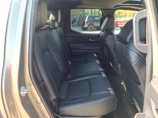 2024 Toyota Tacoma TRD photo 29