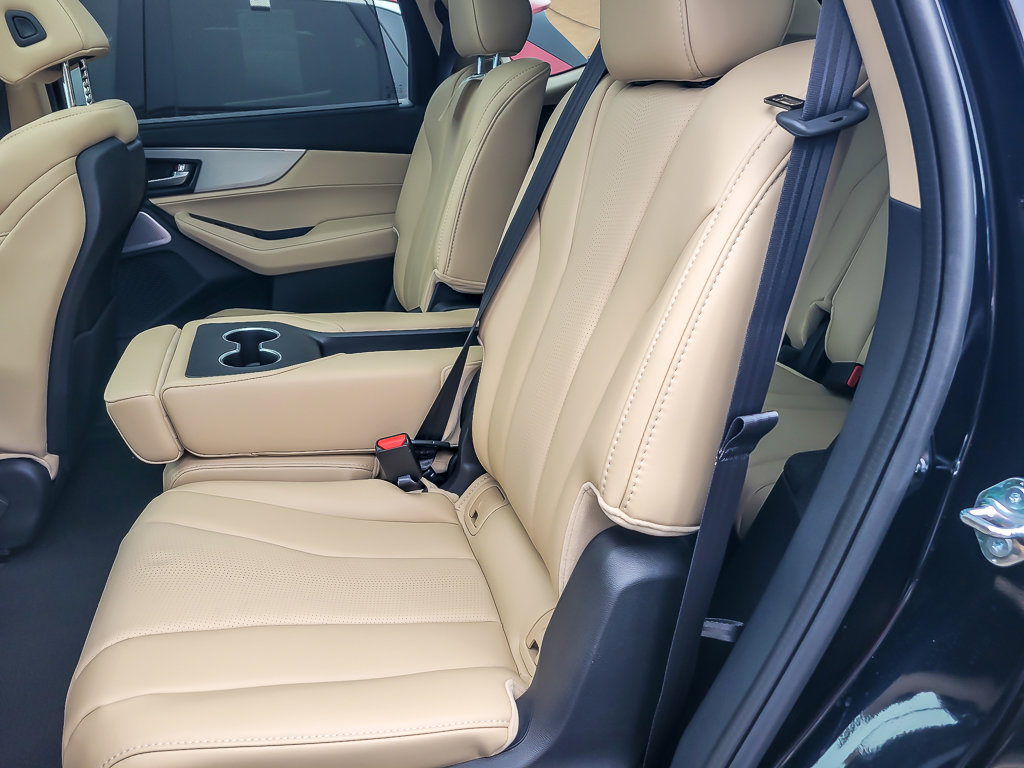 2025 ACURA MDX - Image 17