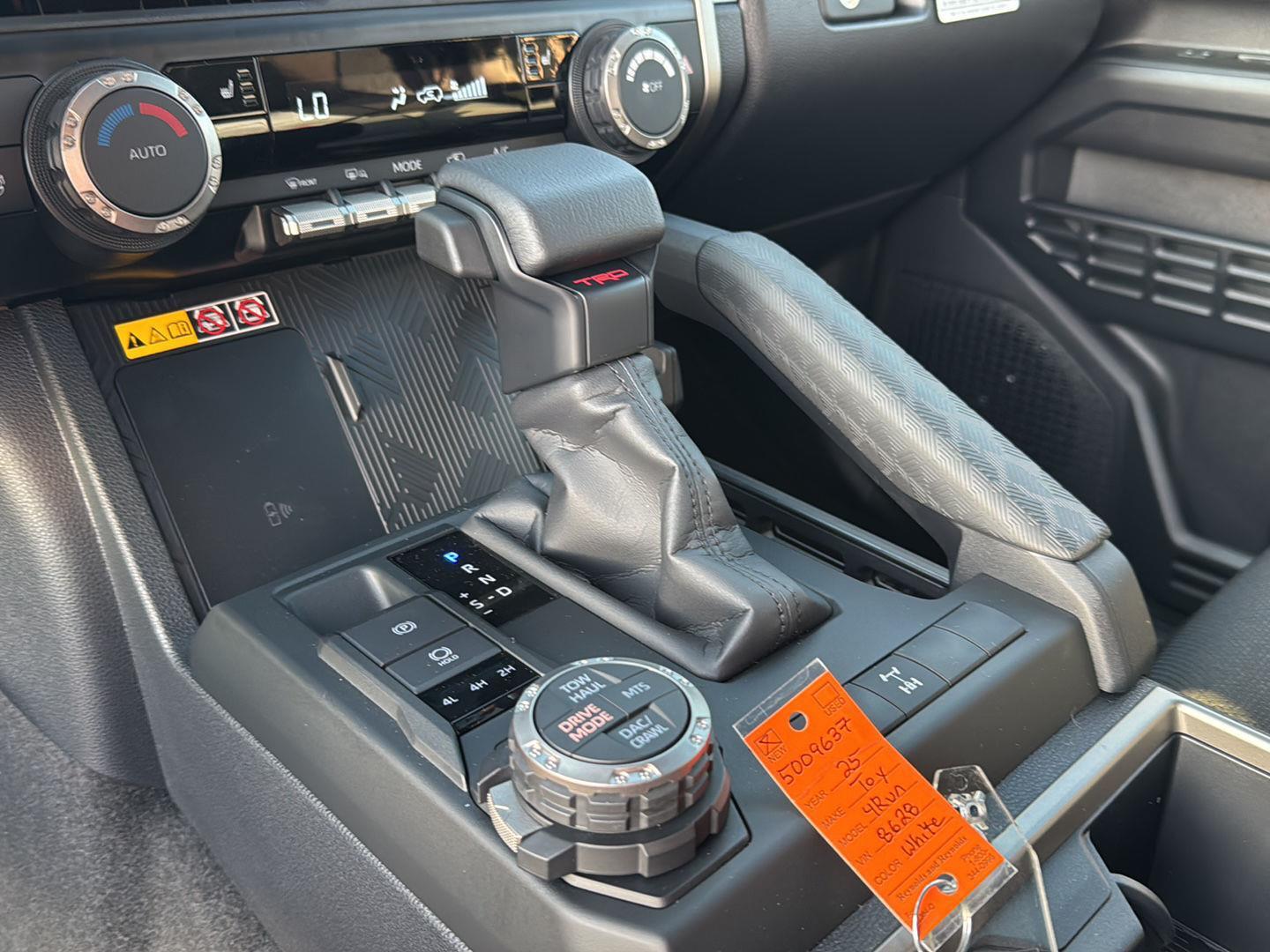 2025 Toyota 4Runner TRD Off-Road photo 24
