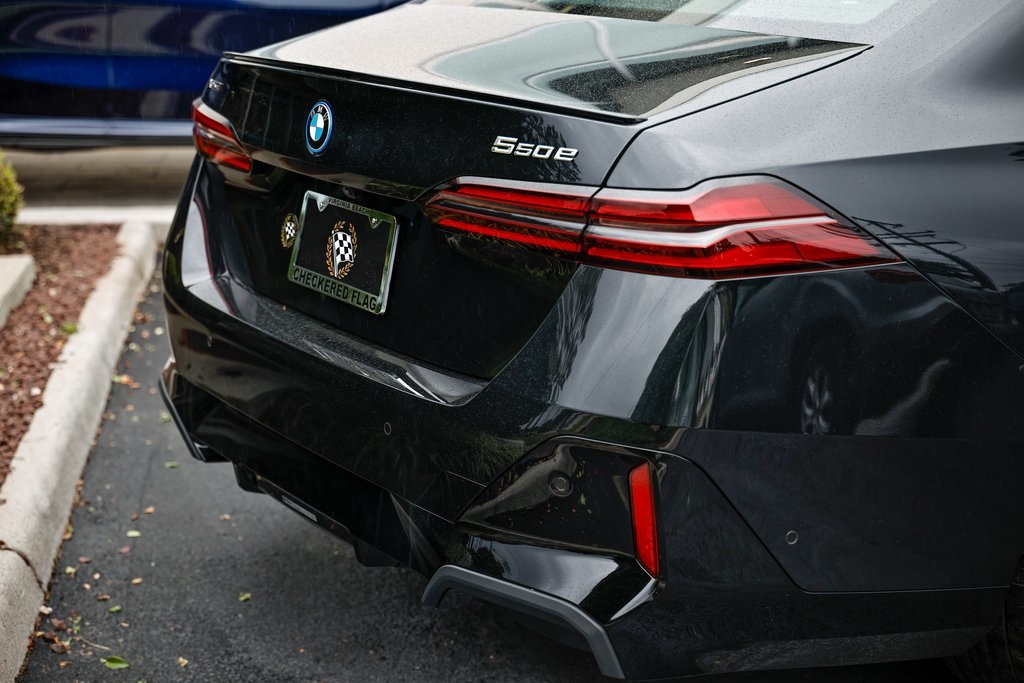 2026 Bmw 550e xDrive photo 7