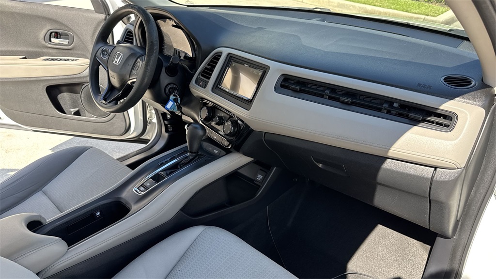 2019 Honda HR-V LX photo 30