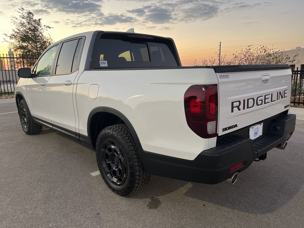 2025 Honda Ridgeline TrailSport photo 4