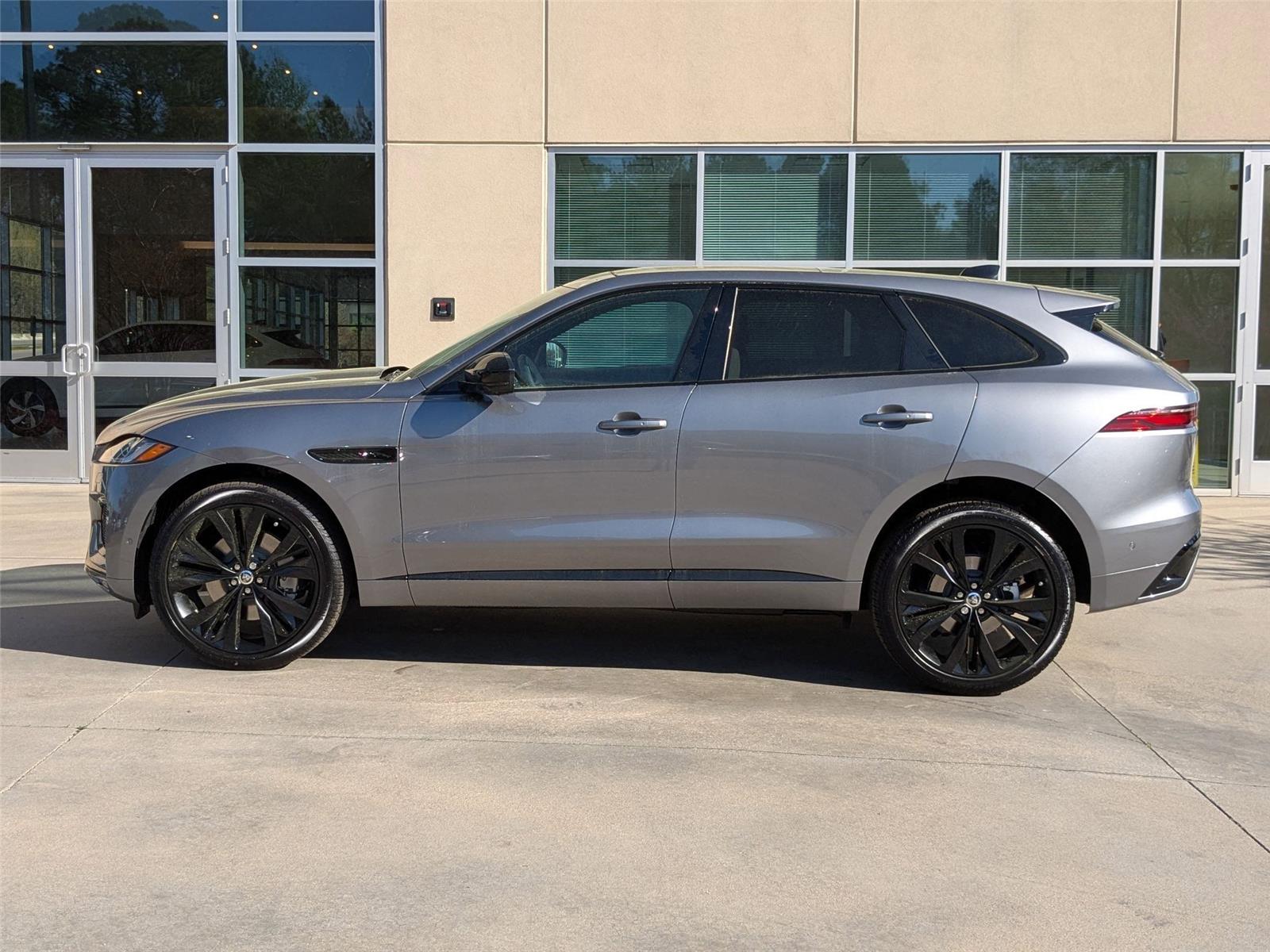 2026 Jaguar F-PACE P250 R-Dynamic S photo 5