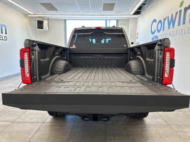 2025 Ford F-350 Lariat photo 9