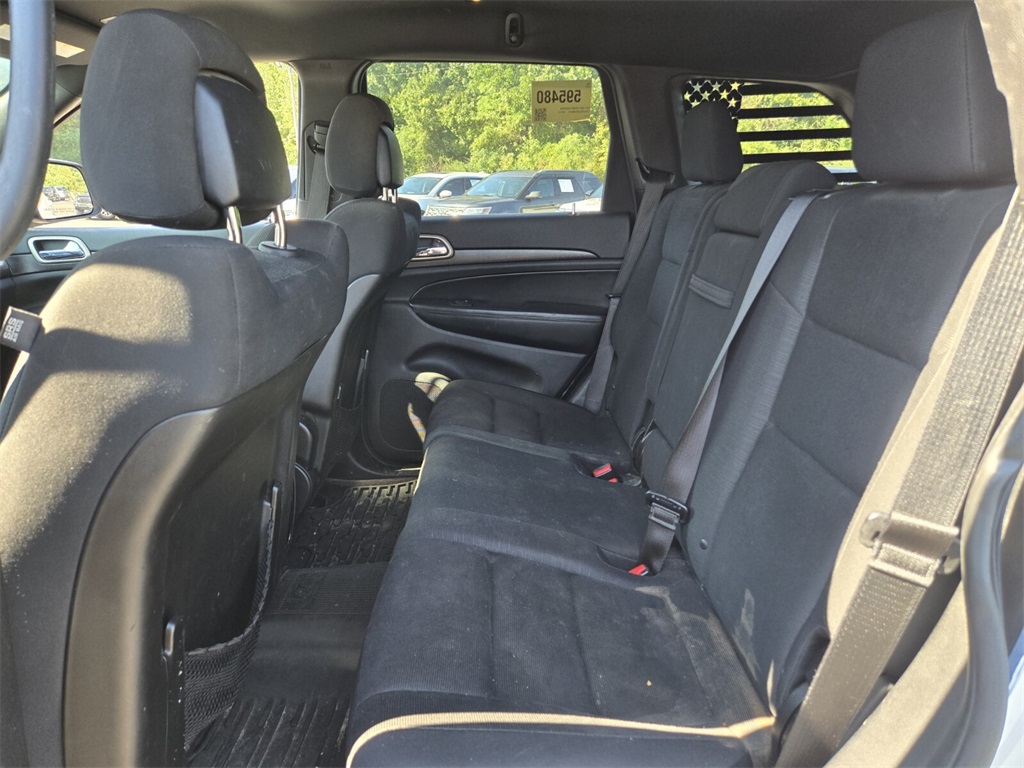 2017 Jeep Grand Cherokee Laredo photo 11