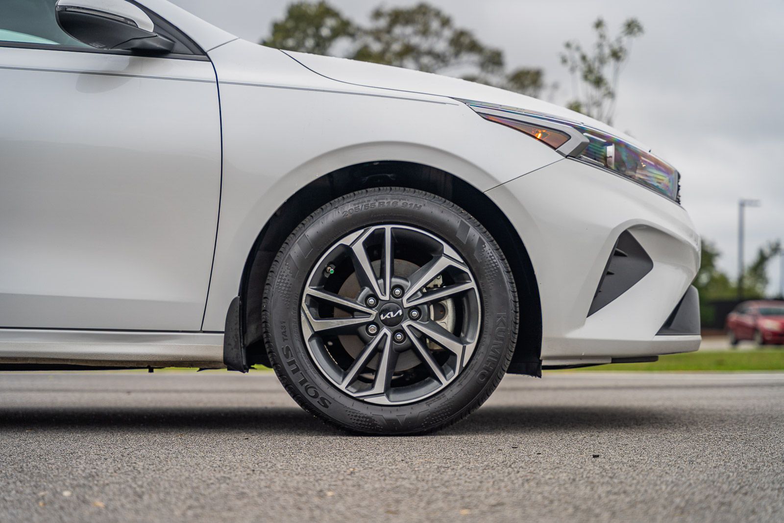 2024 Kia Forte LXS photo 8