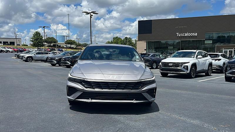 2025 Hyundai Elantra SEL Sport photo 27