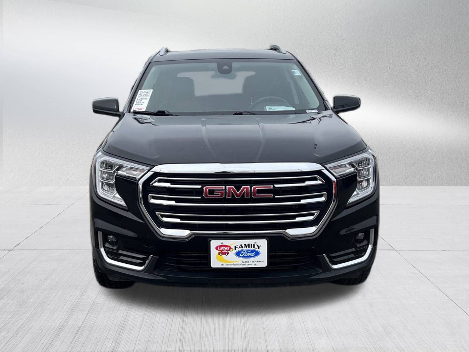 2023 Gmc Terrain SLT photo 2