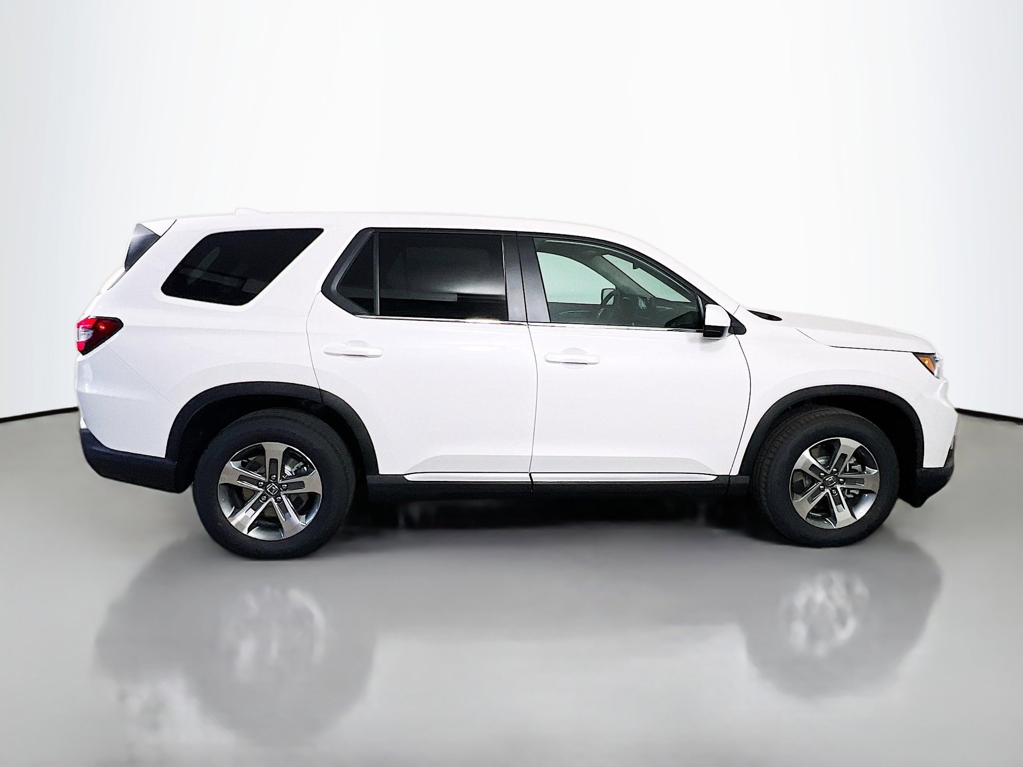 2025 Honda Pilot EX-L photo 9