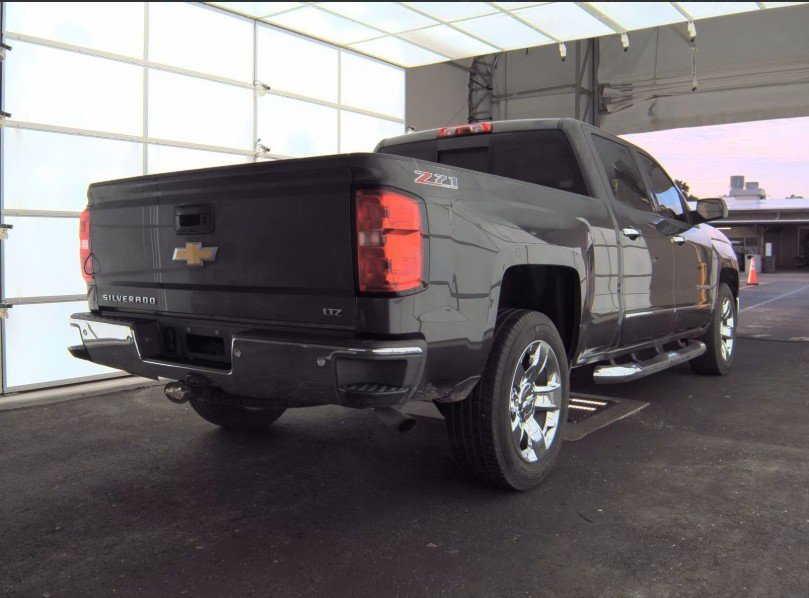 2014 Chevrolet Silverado 1500 LTZ photo 2