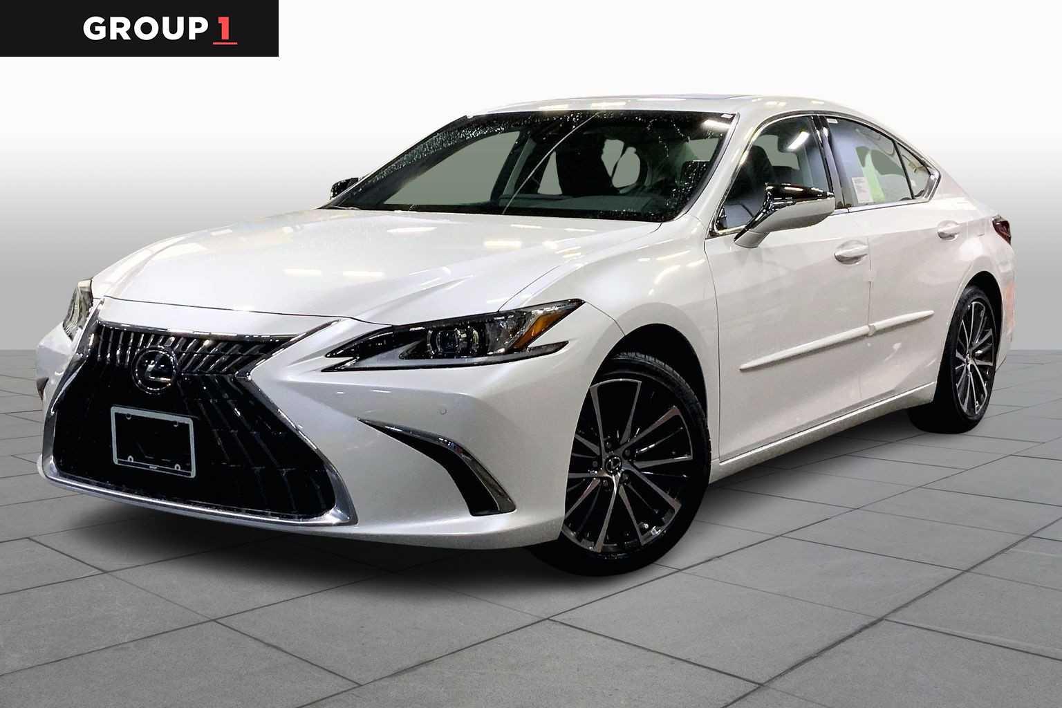 2025 Lexus ES 350's photo