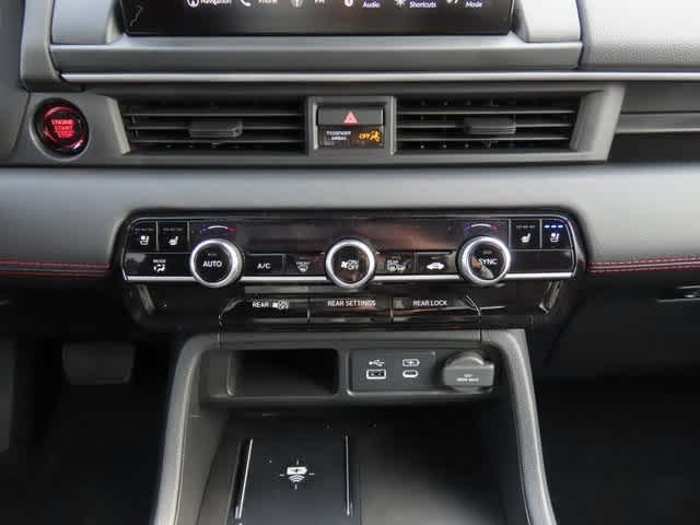 2025 Honda Pilot Black Edition photo 18