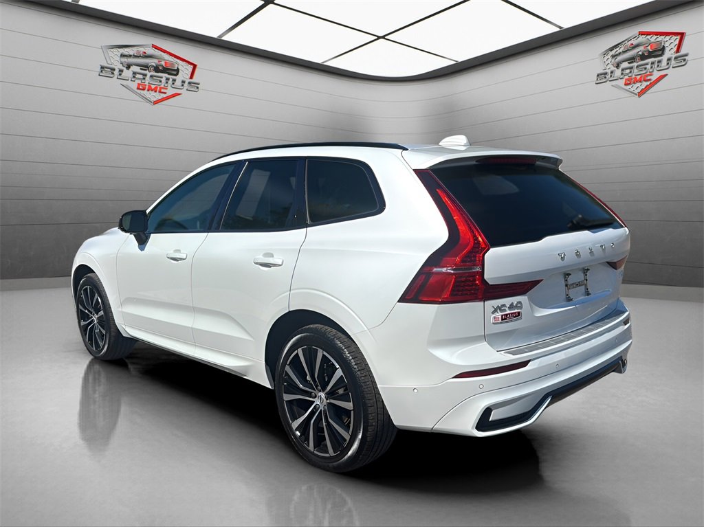 2024 Volvo XC60 B5 Plus photo 3