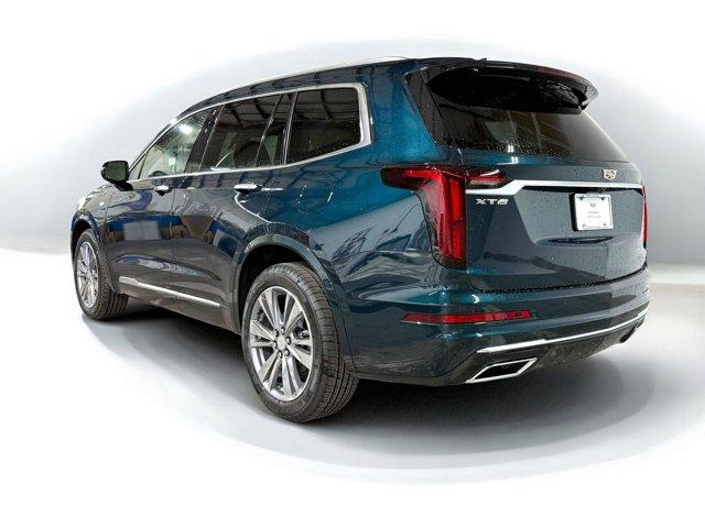 2025 Cadillac XT6 Premium Luxury photo 2
