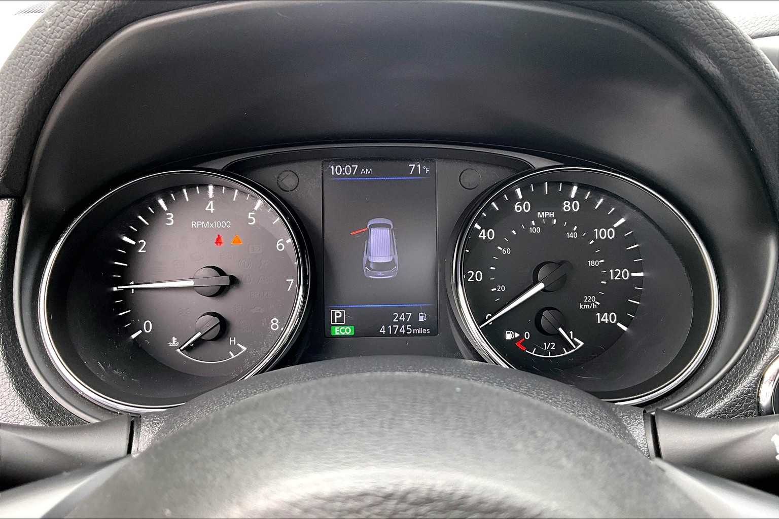 2019 Nissan Rogue SL photo 25