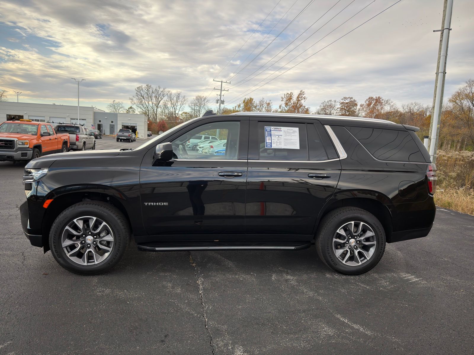 2024 Chevrolet Tahoe LS photo 2