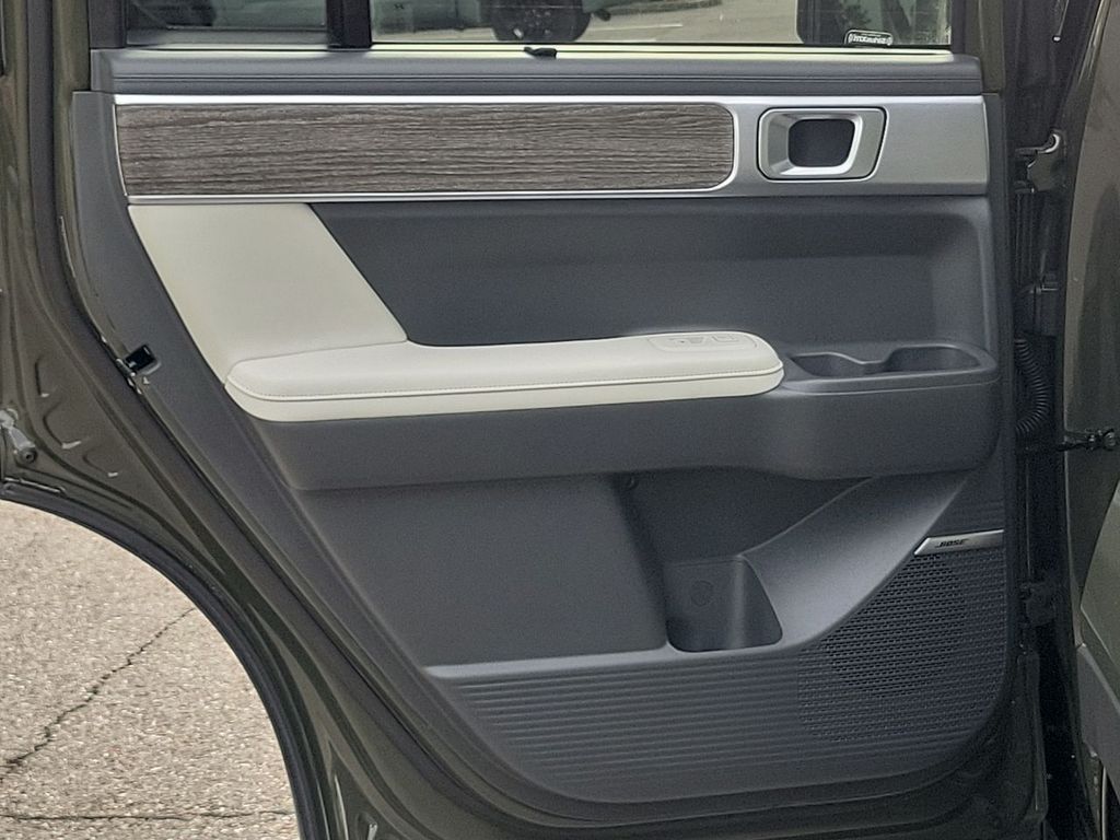 2024 Hyundai Santa Fe Limited photo 30