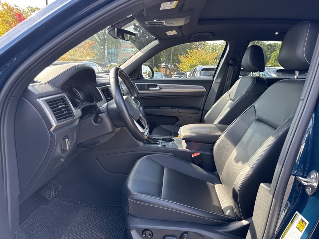 2020 Volkswagen Atlas Cross Sport SE Technology photo 7