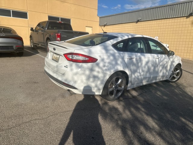 Used 2015 WHITE Ford SE image 5