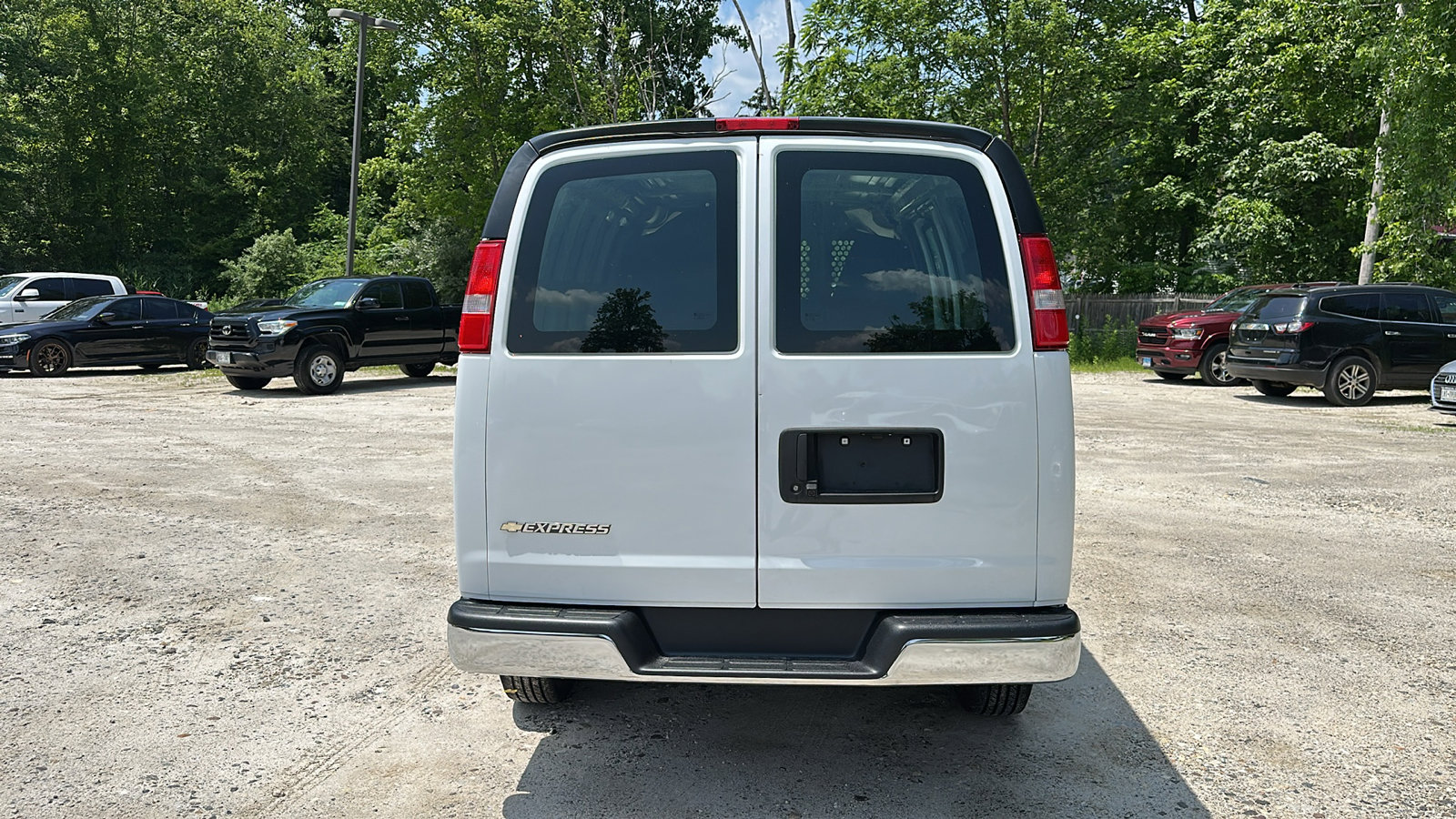 2023 Chevrolet Express Cargo Van Base photo 5