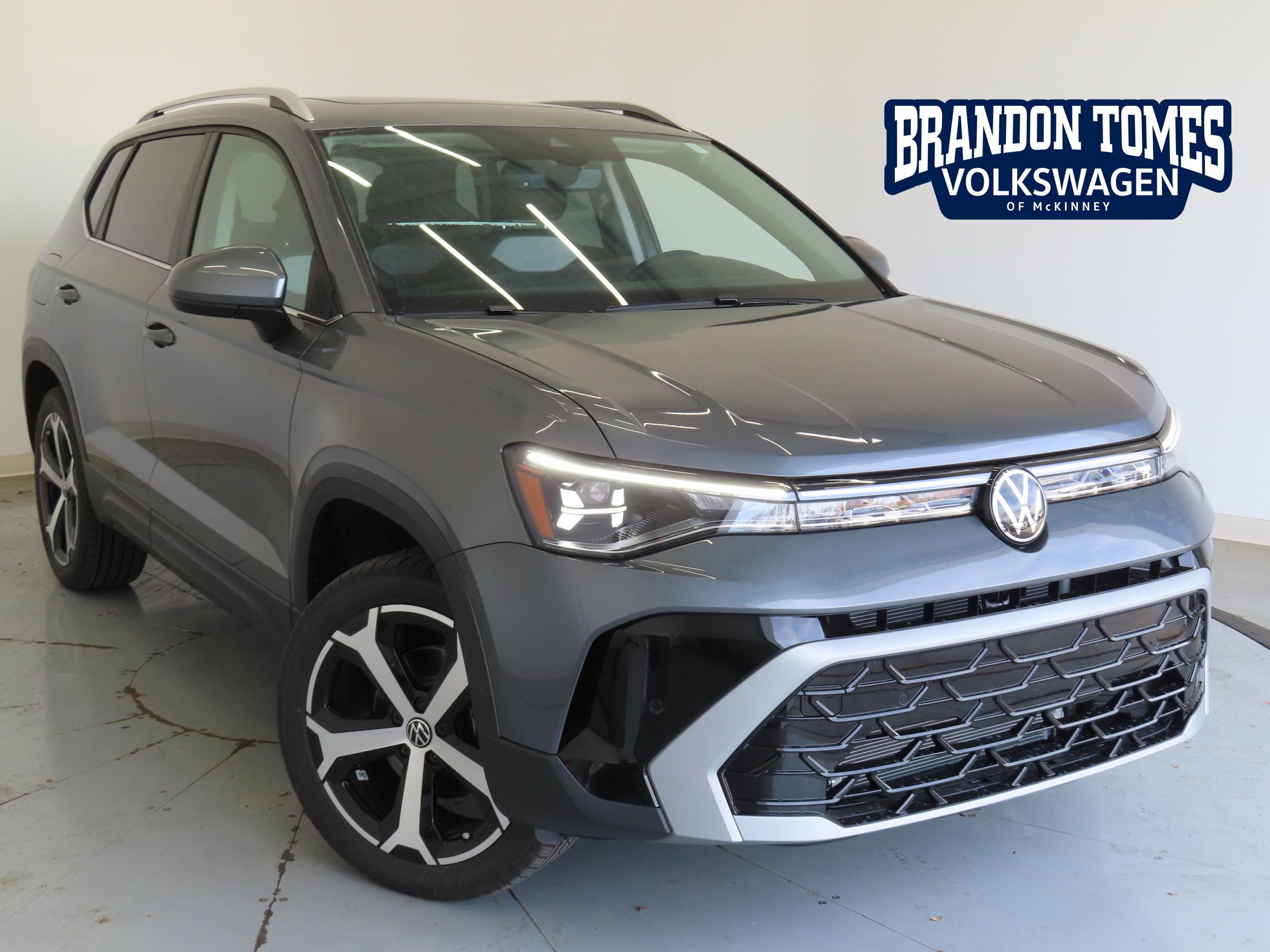 2026 Volkswagen Taos SEL's photo