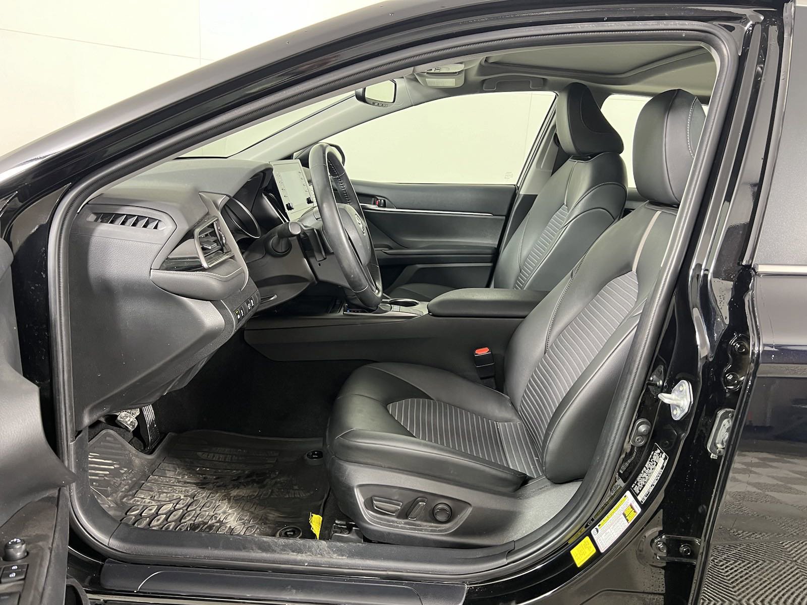 Certified PreOwned 2022 Toyota Camry SE 4D Sedan in Omaha S25079A