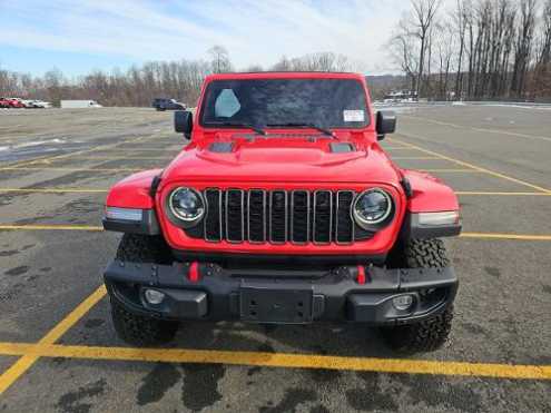 Used 2024 Jeep Wrangler 4-Door Rubicon X with VIN 1C4PJXFG4RW300689 for sale in Kansas City