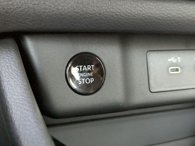 2026 Nissan Rogue SV photo 20