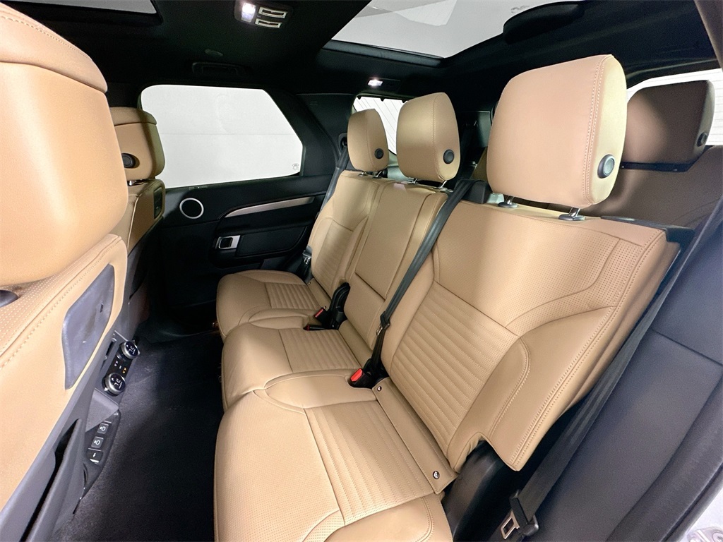 2025 Land Rover Discovery SE photo 22