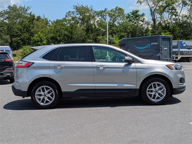 2023 Ford Edge SEL photo 4