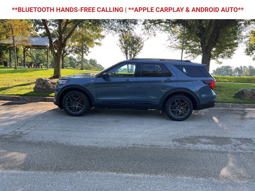 2025 Ford Explorer ST-Line photo 5
