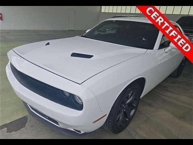 2020 Dodge Challenger SXT photo 4