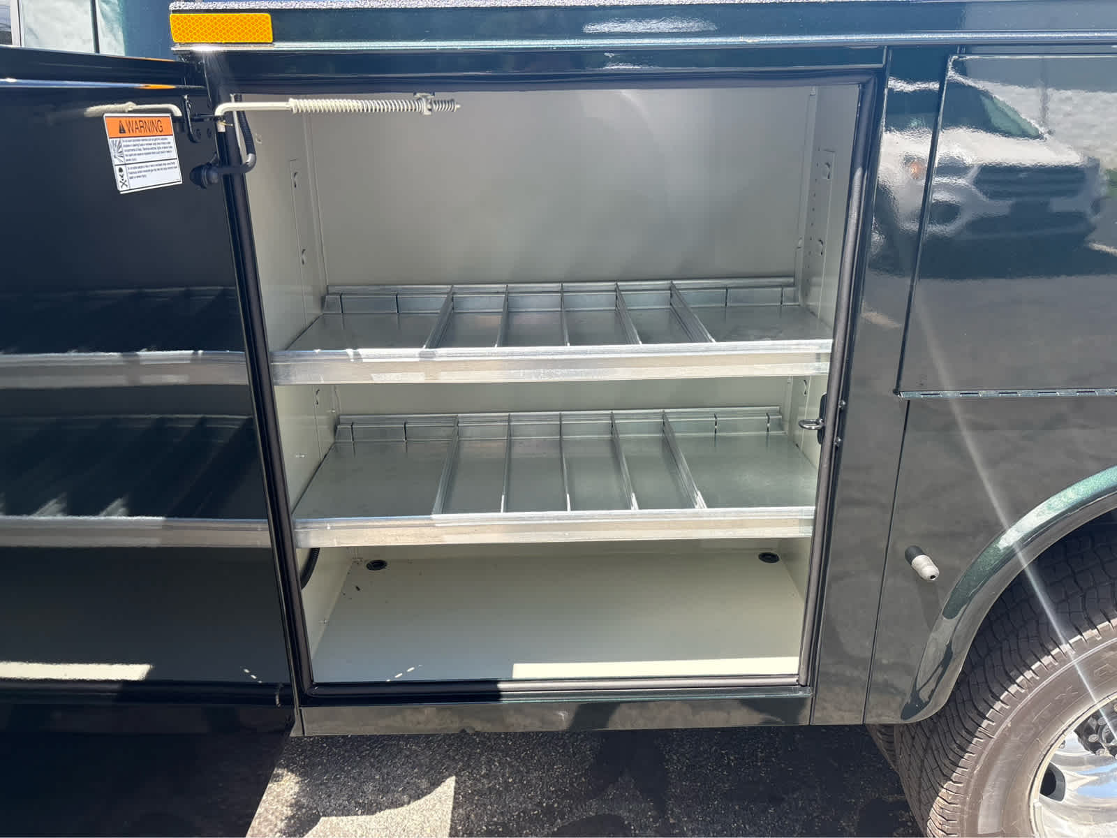 2025 Ford F-350 Super Duty Chassis Cab XLT - Photo 13