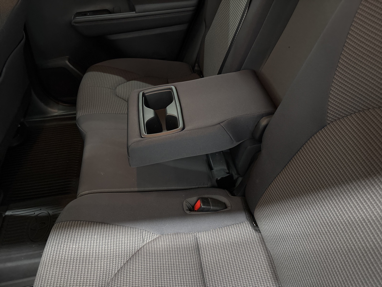 2023 Toyota Highlander L photo 20