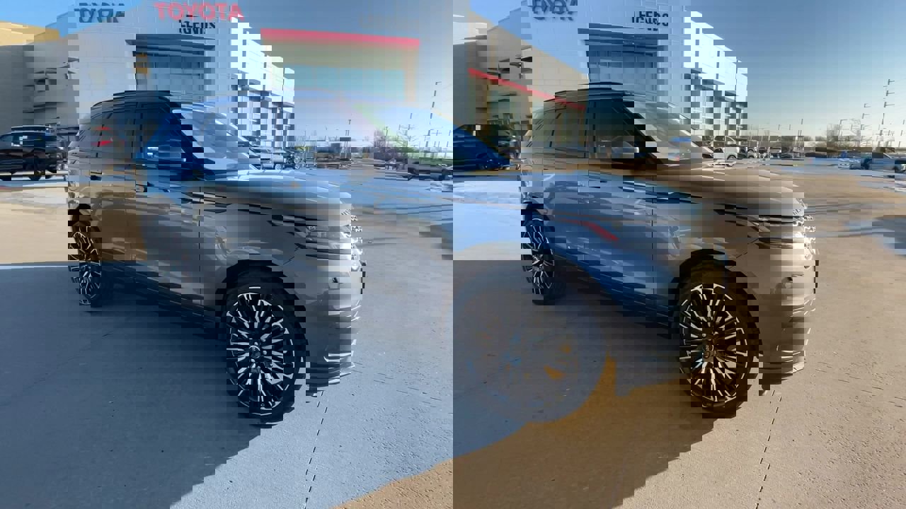 Used 2018 Land Rover Range Rover Velar S with VIN SALYB2RX8JA774851 for sale in Kansas City