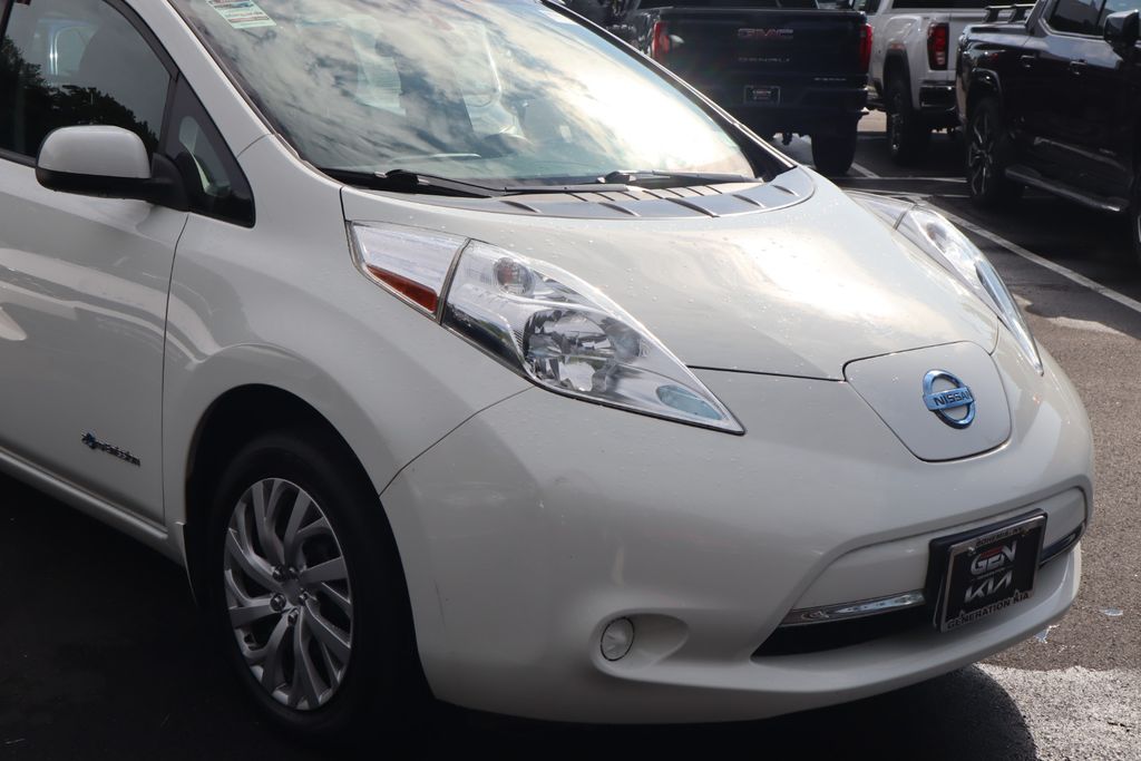Used 2017 Nissan LEAF S with VIN 1N4BZ0CP7HC310766 for sale in Bohemia, NY