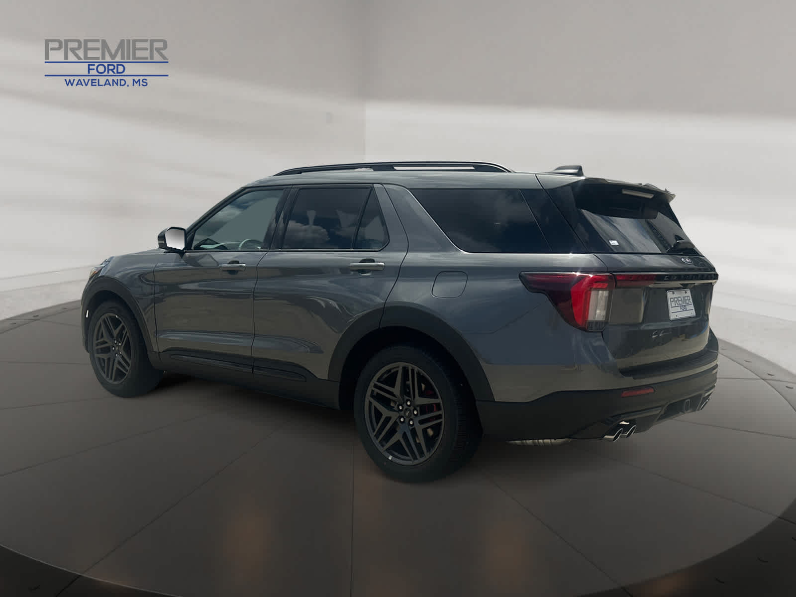 2025 Ford Explorer ST photo 3