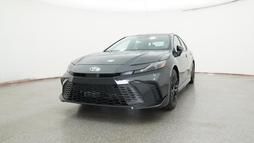 2025 Toyota Camry SE photo 4