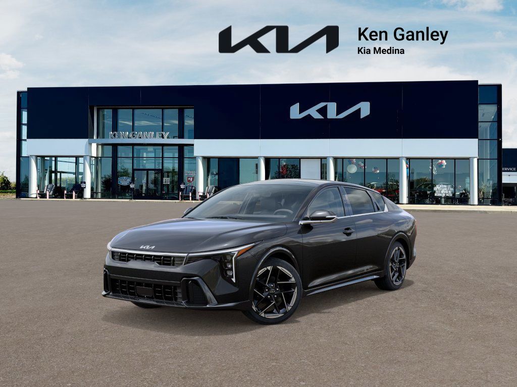 2025 Kia K4 GT-Line's photo
