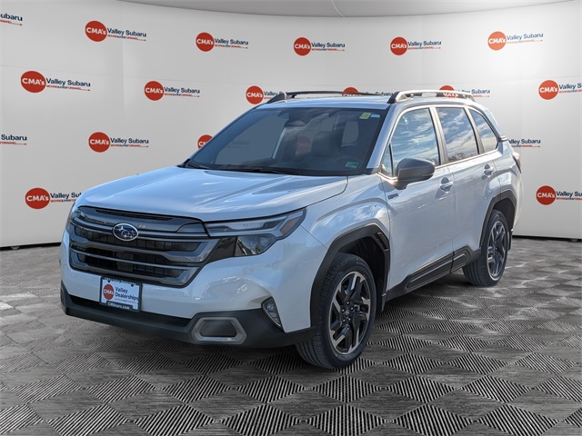 2025 Subaru Forester Limited's photo
