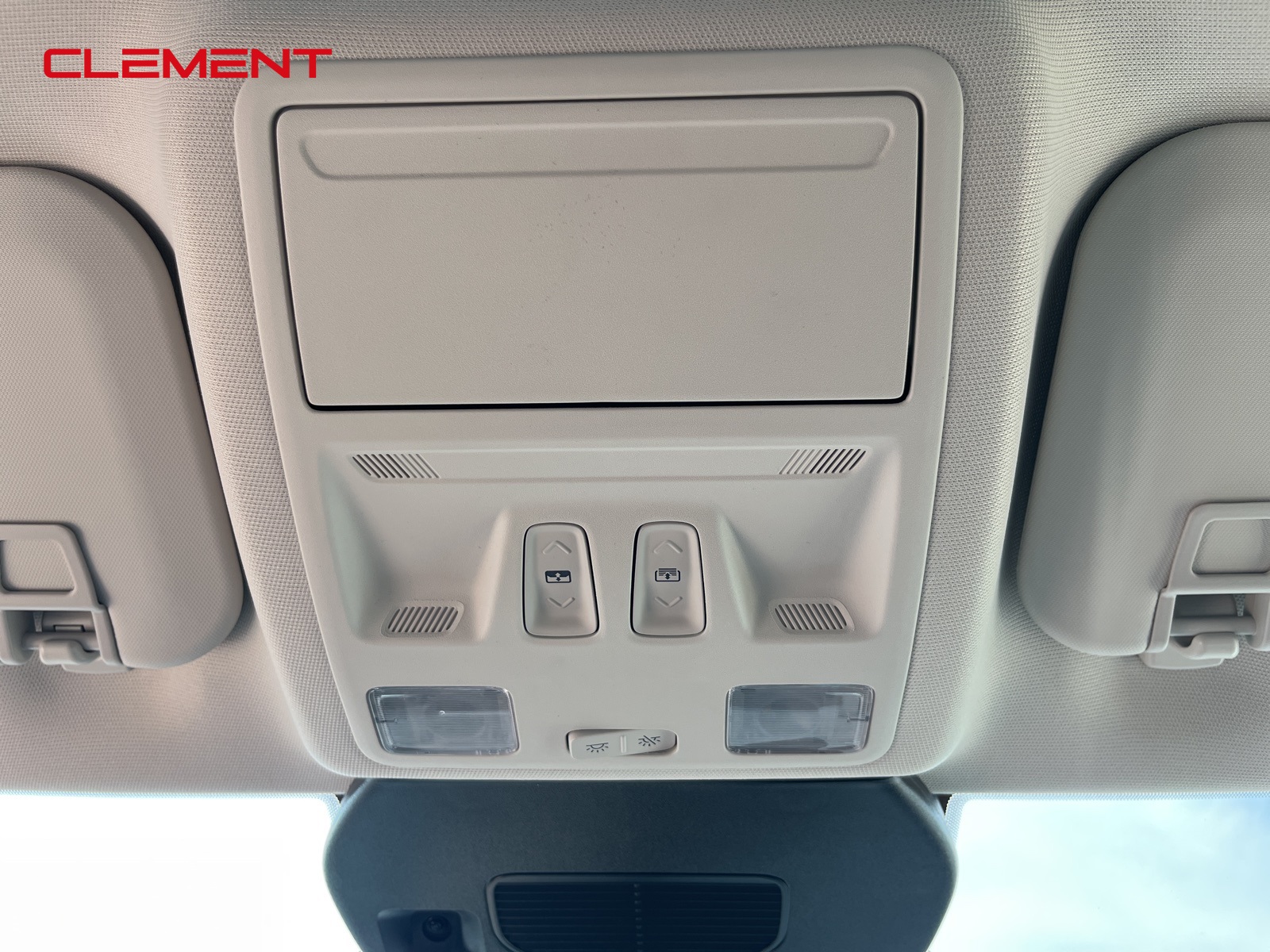 2025 Ford Escape Plug-In Hybrid photo 18