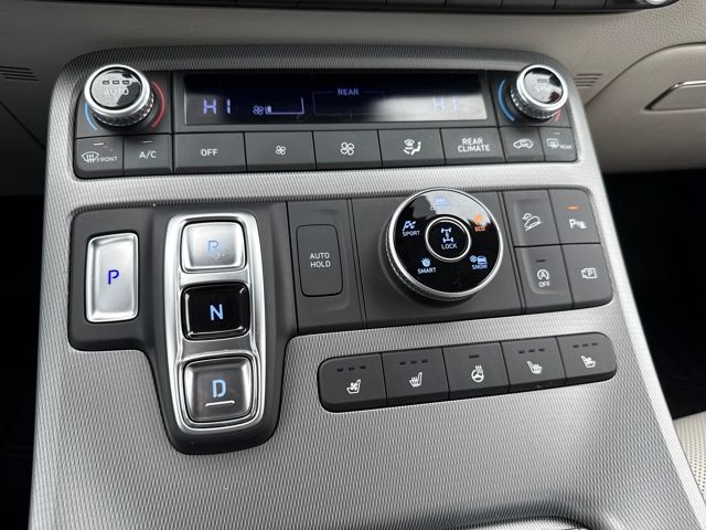 2023 Hyundai Palisade Limited photo 24