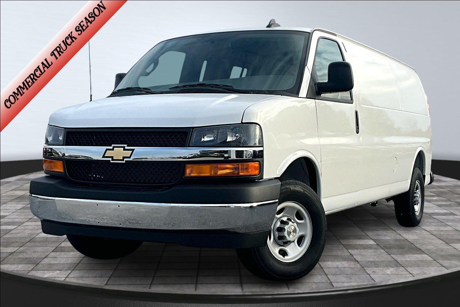 2025 Chevrolet Express Cargo Work Van's photo