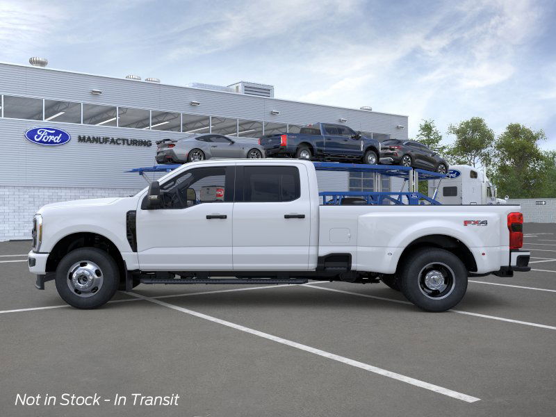 2026 Ford F-350 photo 3